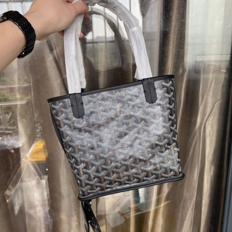 Goyard Shopping Bags